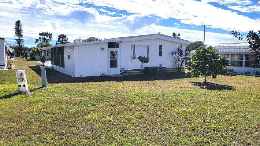 203 Rainbow Lane West a Dundee, FL Mobile or Manufactured Home for Sale